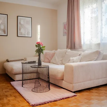 Apartament Modern Living - Free Parking & Self Check-in