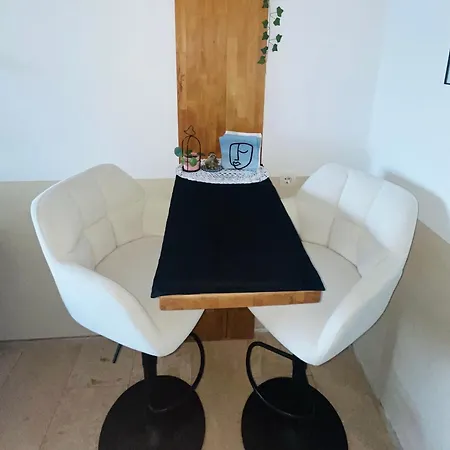 Apartment Modern Living - Free Parking & Self Check-in